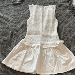 Elegant White Sleeveless Mini Dress